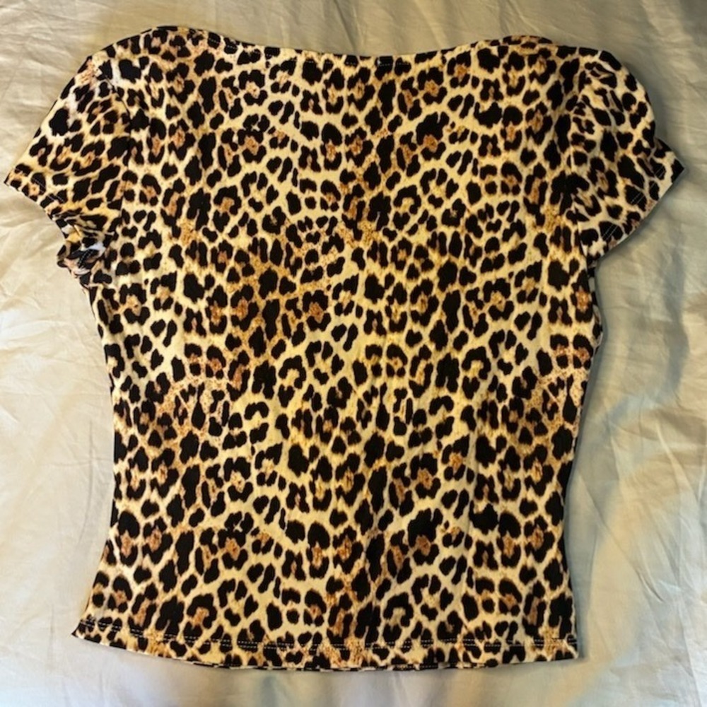 Derek Heart Womens Leopard Print Scoop Neck Short Sleeve Top Brown Black Size M - Picture 2 of 3